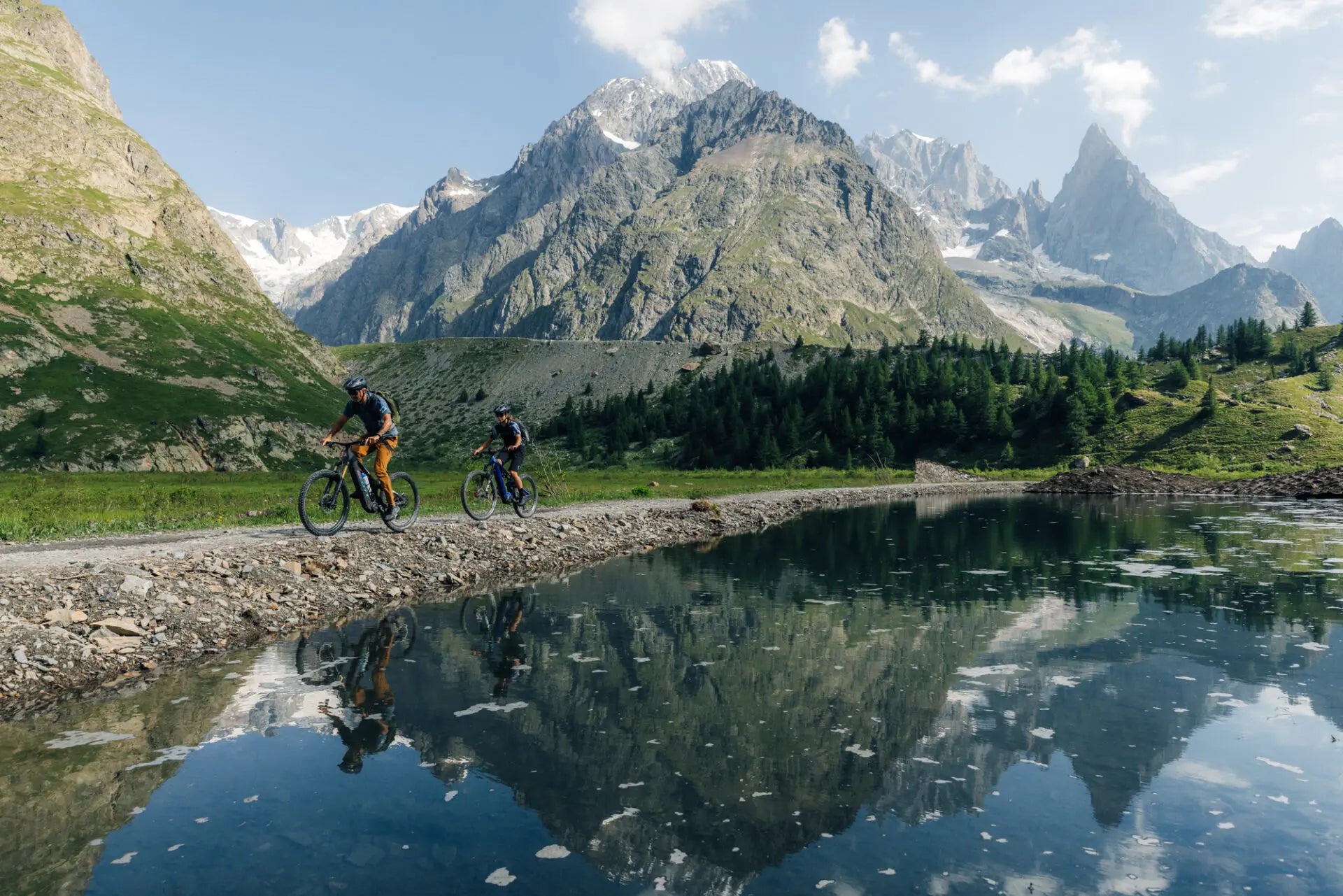 DAL MONTE BIANCO A VERBIER IN E-MTB