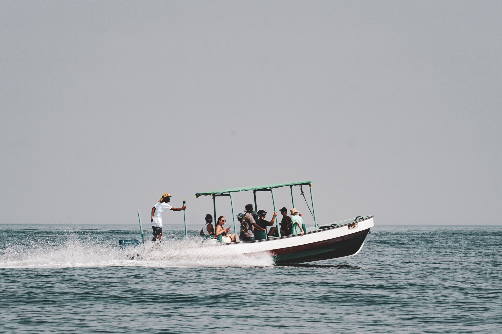 SURFING OMAN: IL MEDIO ORIENTE INESPLORATO