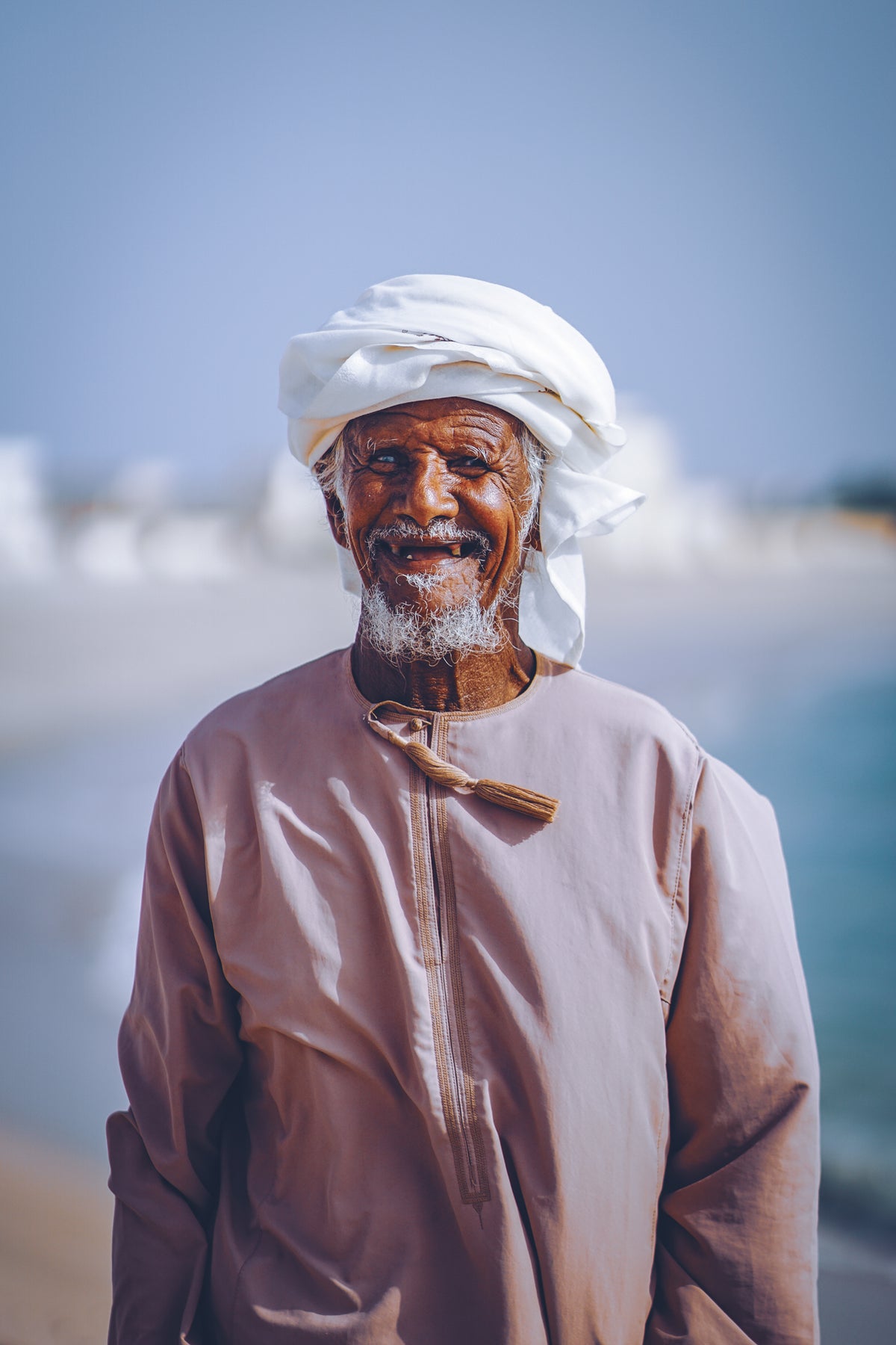 SURFING OMAN: IL MEDIO ORIENTE INESPLORATO