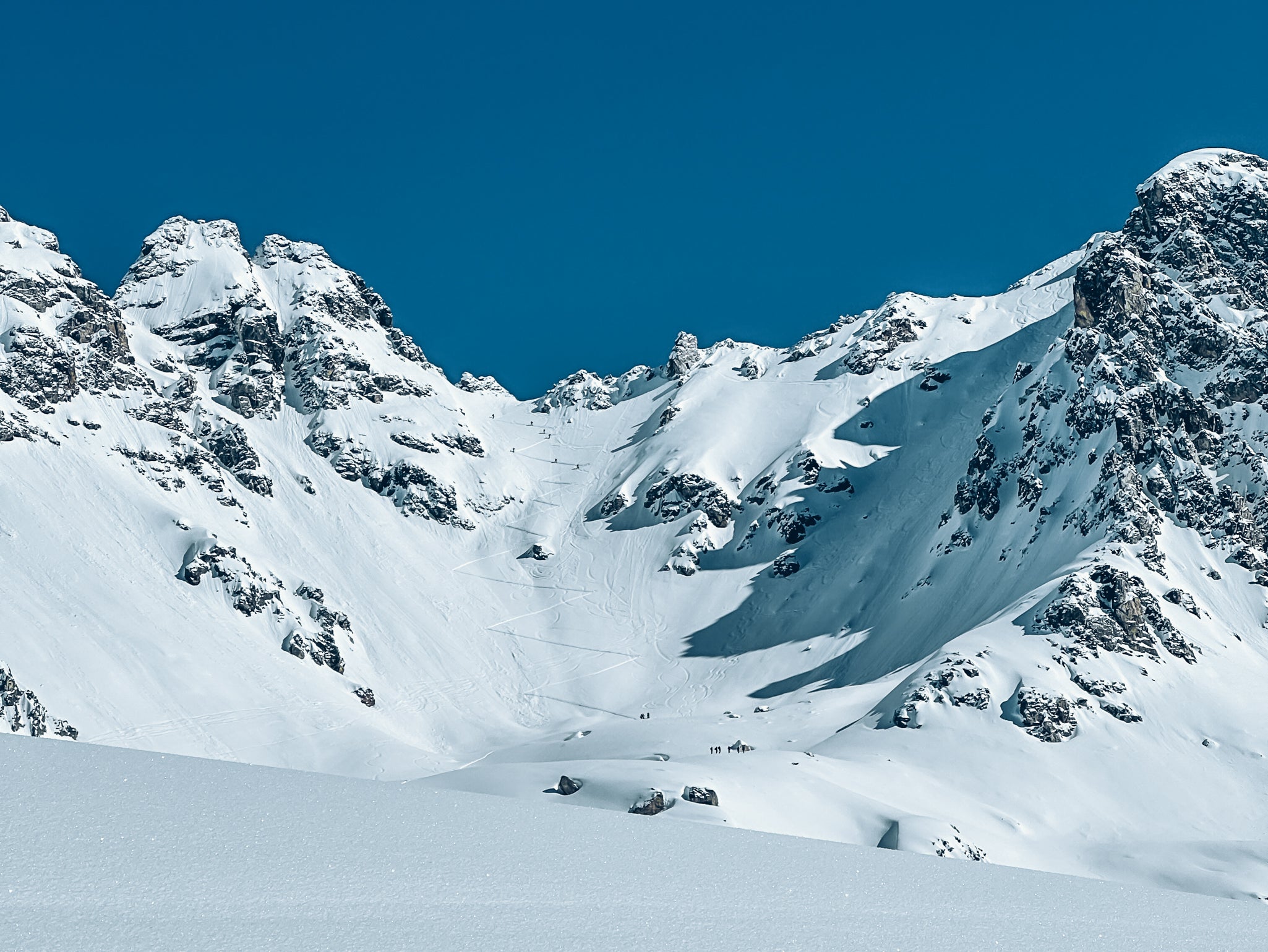 GEORGIAN POWDER PARADISE