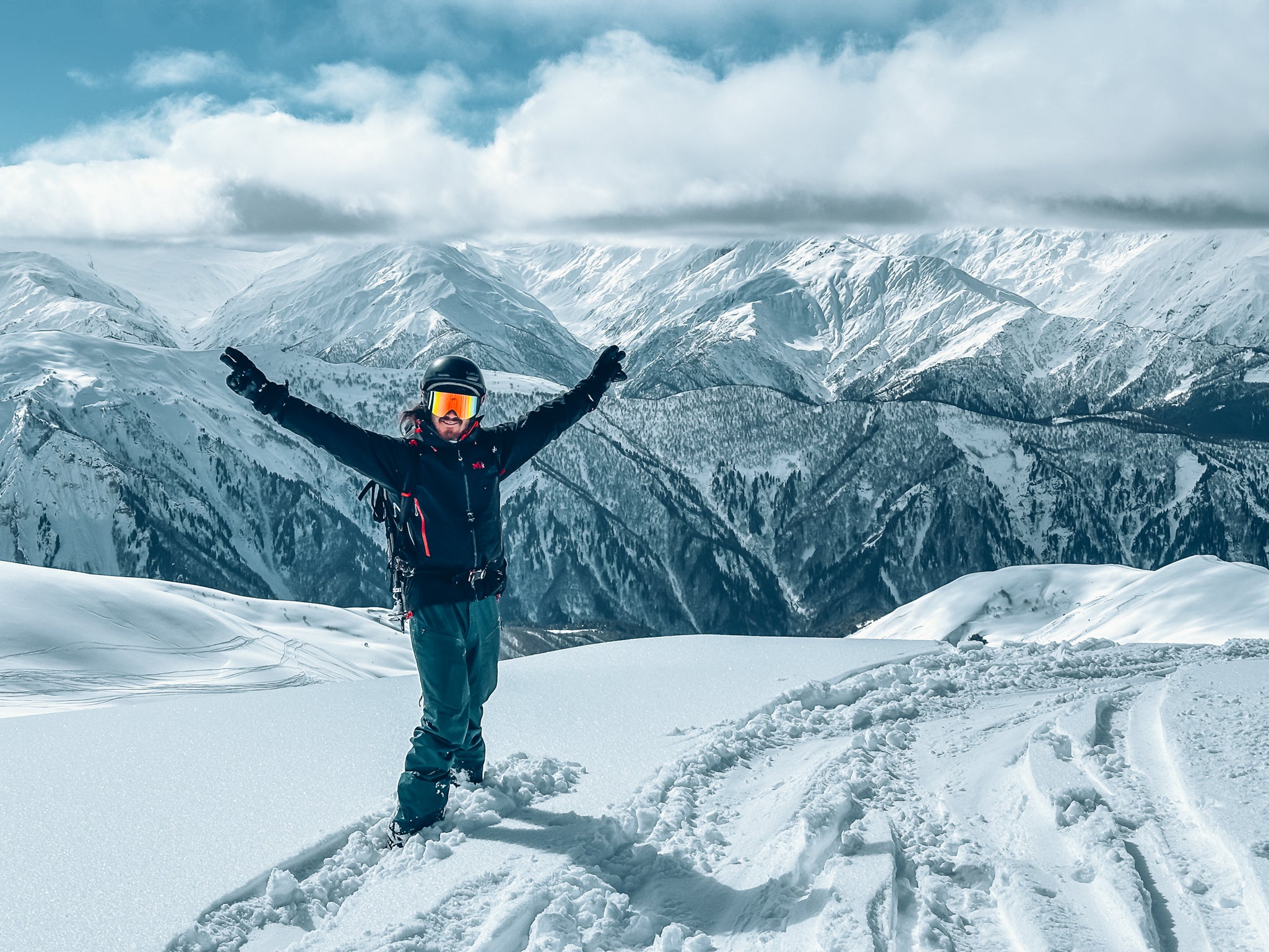 GEORGIAN POWDER PARADISE